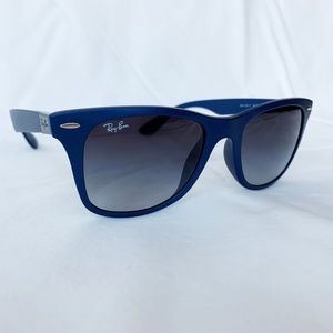 Ray-Ban Wayfarer Liteforce Blue